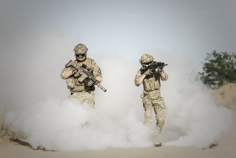 war-1447008_1280-800×534